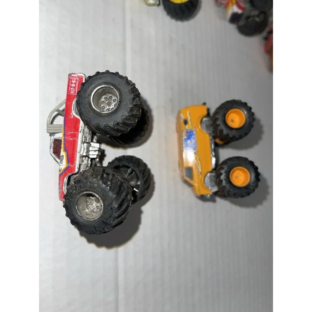 Lot Of 7 Monster Trucks Random Lot‎ Hot Wheels Marjorette